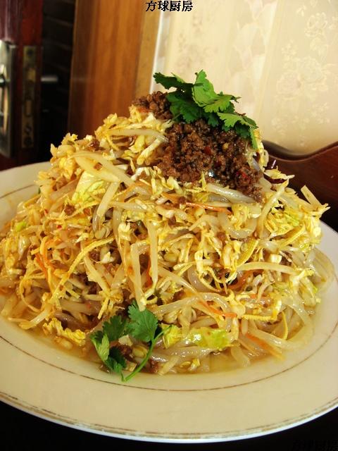 家常凉菜的做法（大白菜、豆芽、粉条、干豆腐）